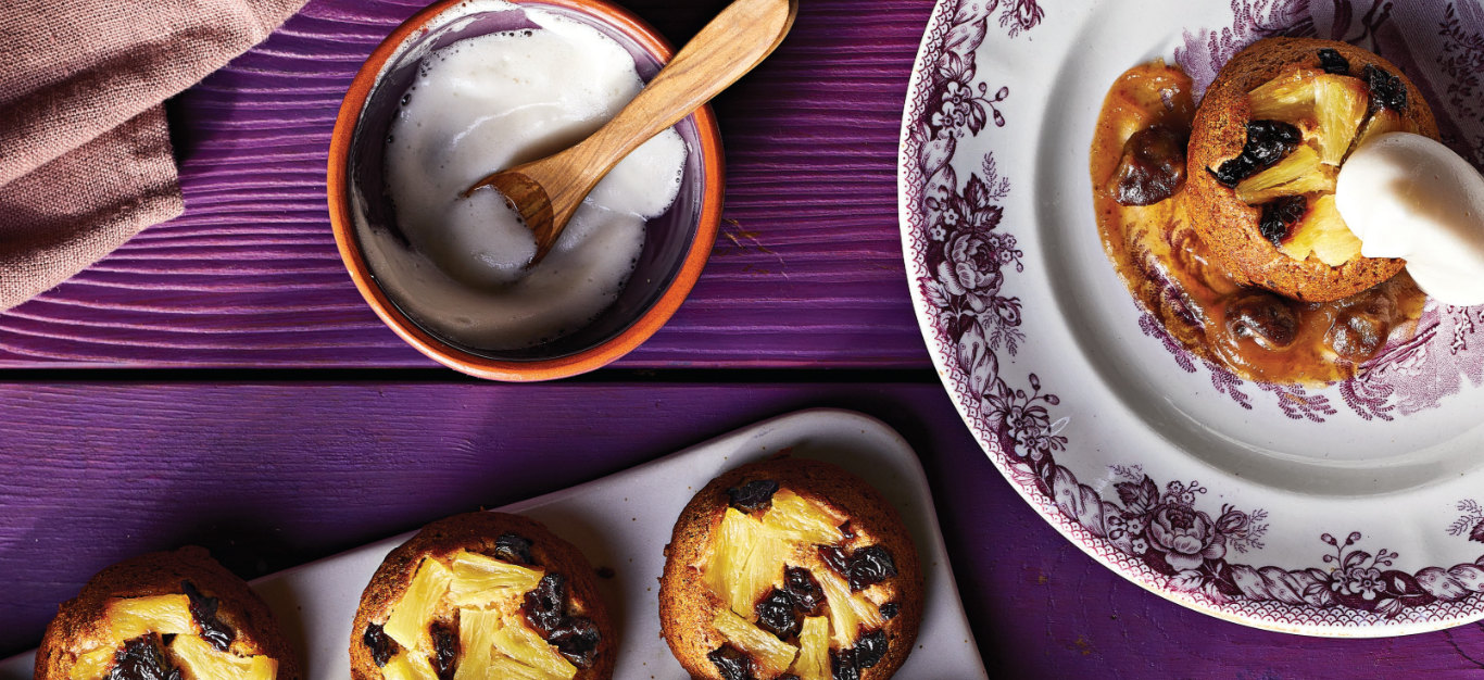 Upside-Down Pineapple Cupcakes