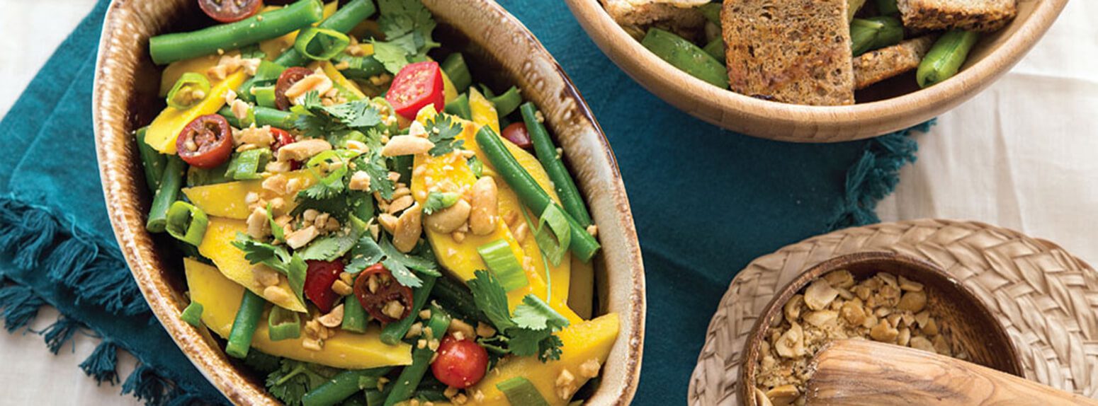 Green Bean and Mango Salad