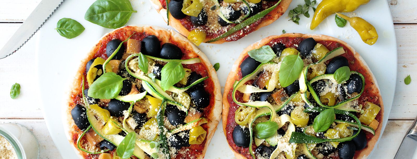 Simple Vegan Pita Pizzas