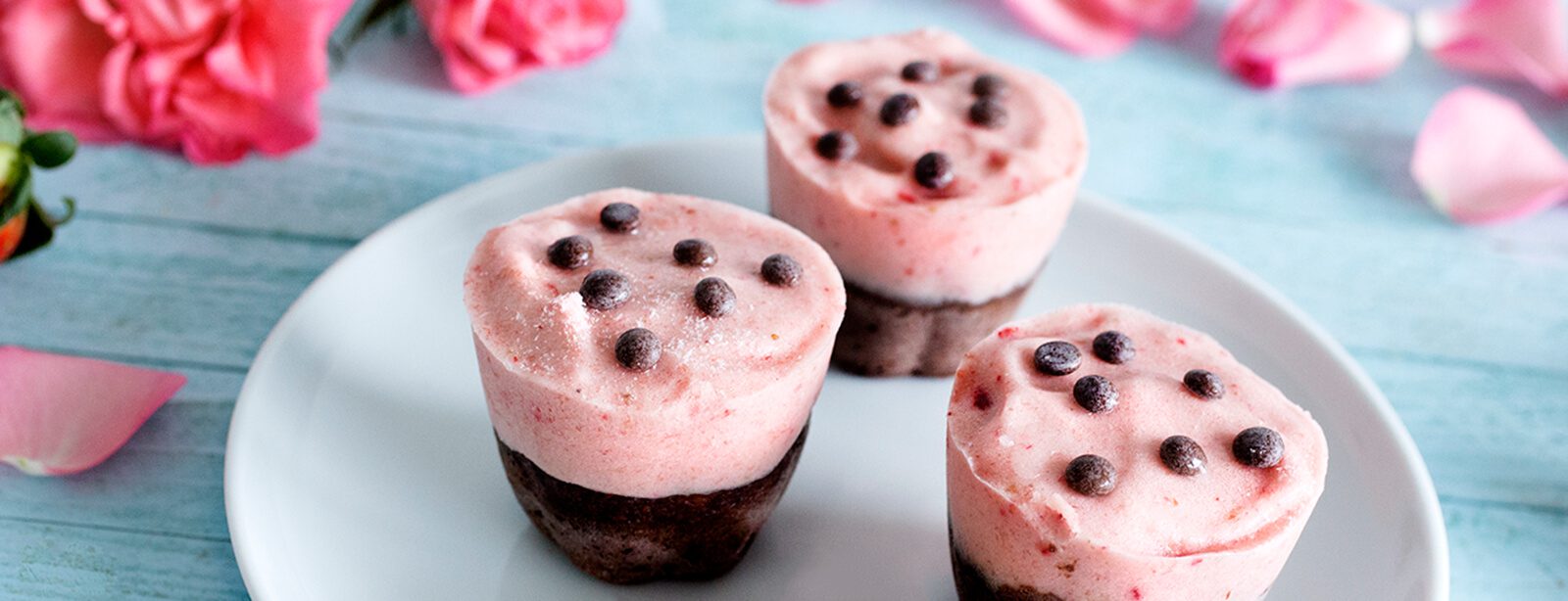 Strawberry Chocolate Ice Cream Cupcakes